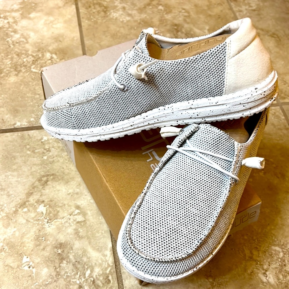 New with box Hey Dude Wendy loafers. Sox Stone White.